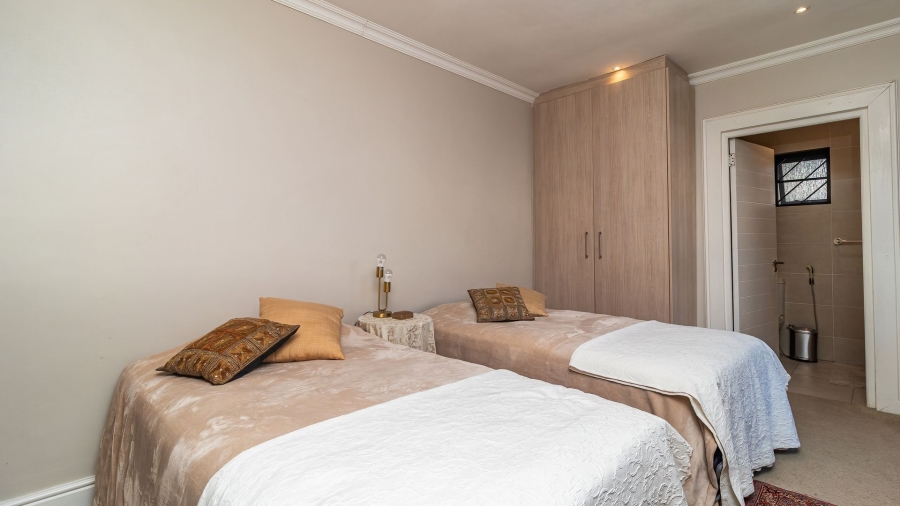 To Let 3 Bedroom Property for Rent in Claremont Upper Western Cape